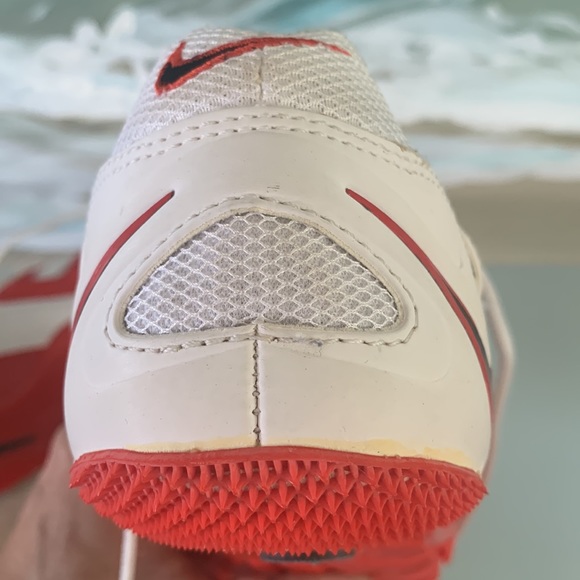 Nike (10.5) - Picture 13 of 16